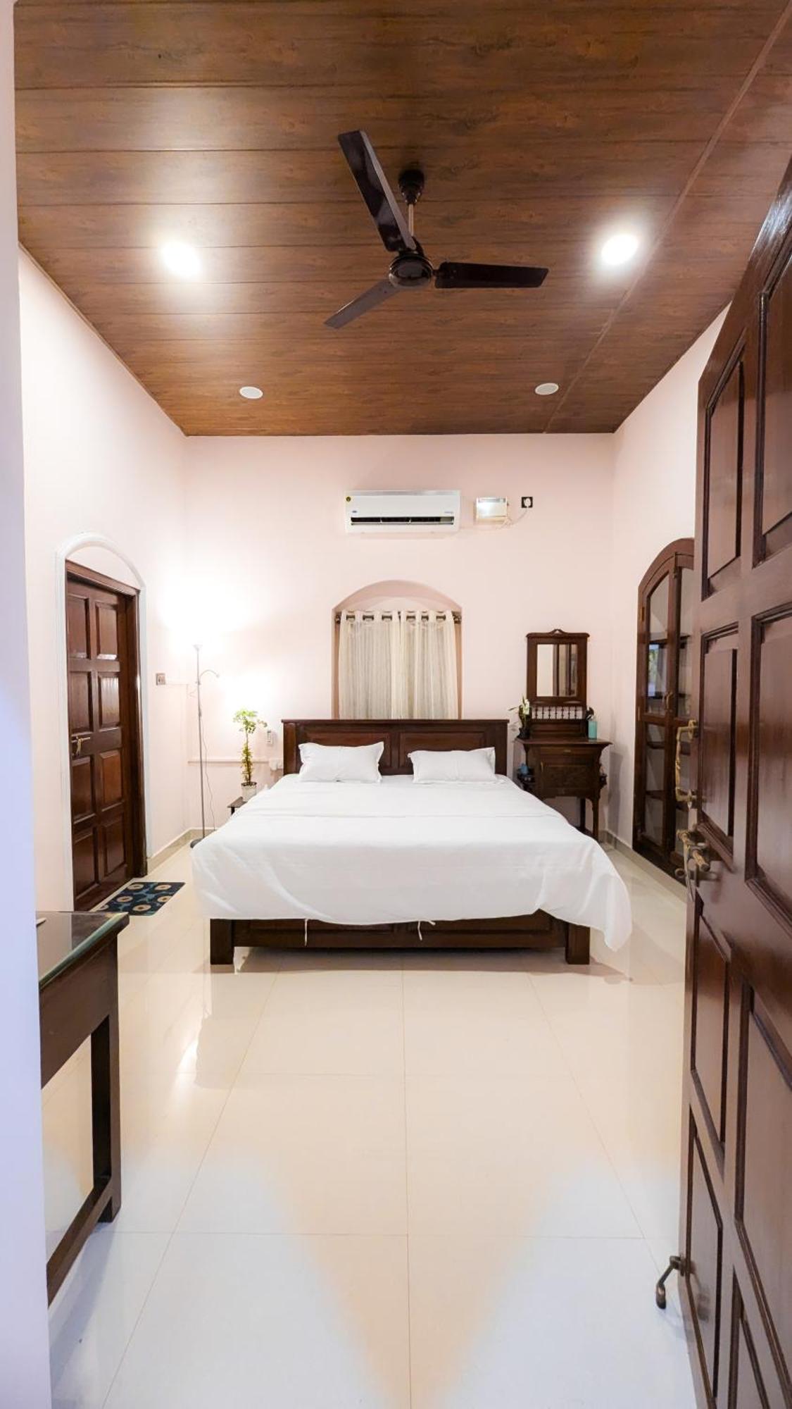 The First House By V3Homestay 4Bhk Private Pool كالانغيُت المظهر الخارجي الصورة