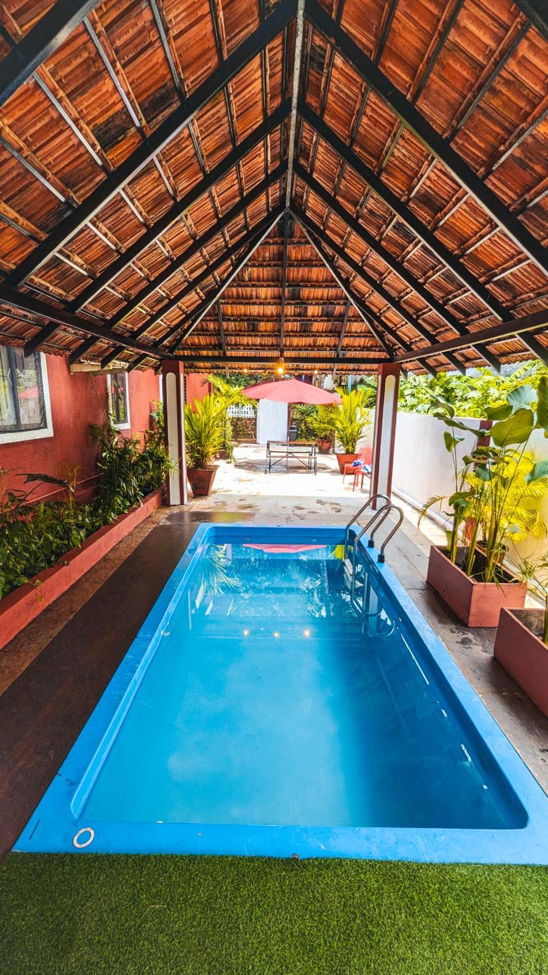 The First House By V3Homestay 4Bhk Private Pool كالانغيُت المظهر الخارجي الصورة