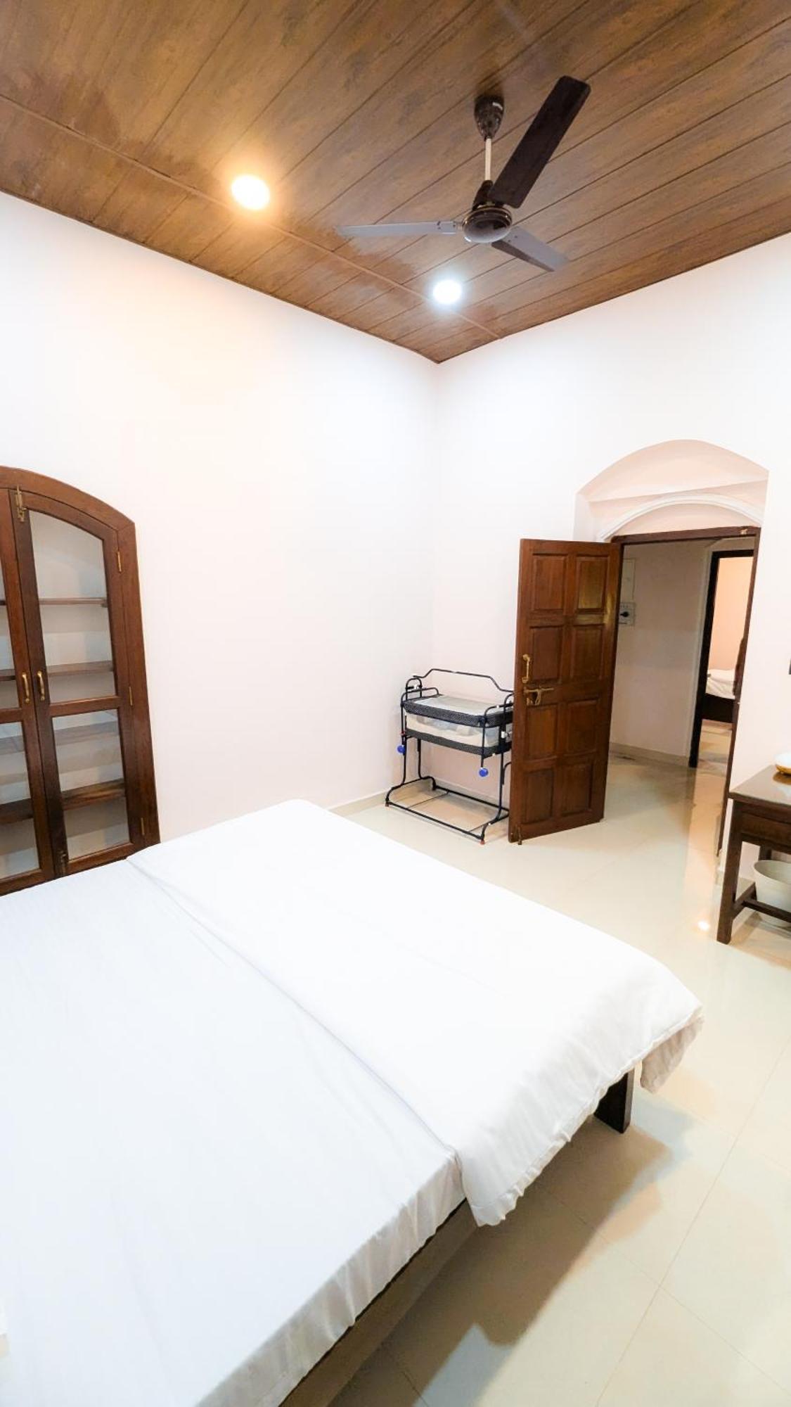 The First House By V3Homestay 4Bhk Private Pool كالانغيُت المظهر الخارجي الصورة