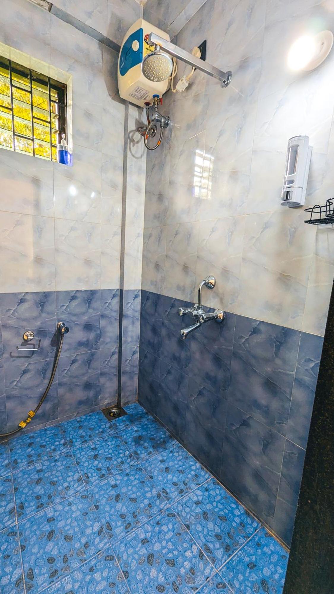The First House By V3Homestay 4Bhk Private Pool كالانغيُت المظهر الخارجي الصورة